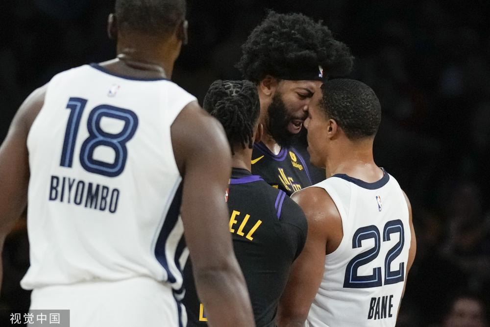 夺冠并非偶 夺冠并非偶